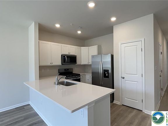 3rd image of 1248 Martin Rd