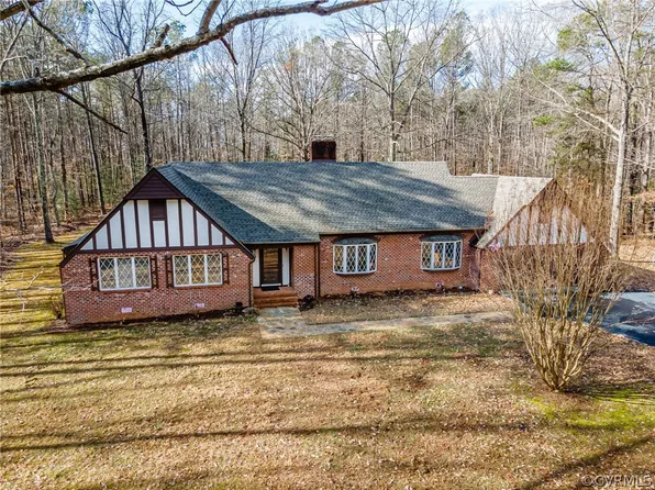 17077 Tyler Station Rd, Beaverdam, VA 23015
