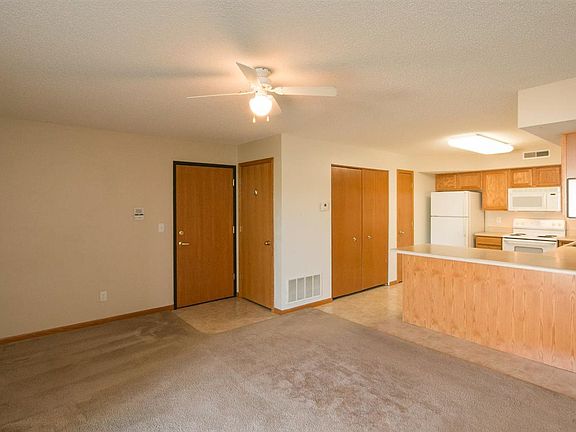 4th image of 1315 N Jones Blvd APT 3