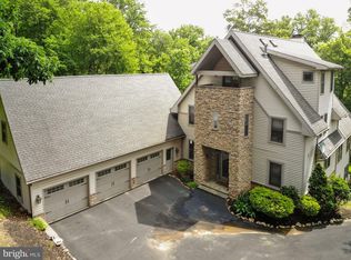 2153 Queens Ct, Reading, PA 19606