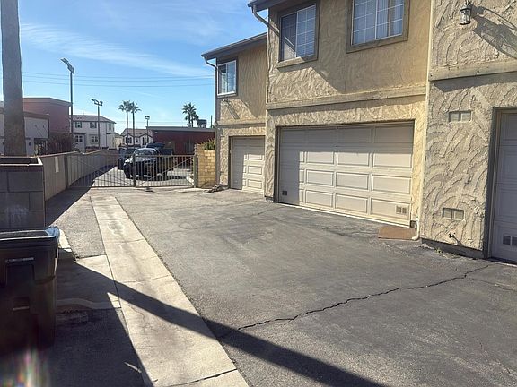 5th image of 181 W La Verne Ave APT 16