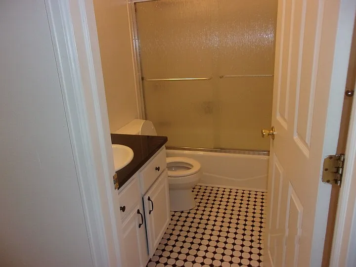 808 8th St #C — Photo 24