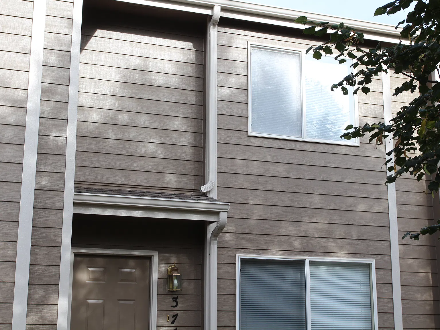 2 bed, 1.5 bath, 978 sqft, $1,700 — Photo 3