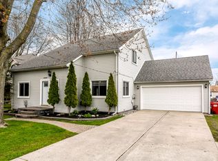 37874 Mast Ct, Harrison Township, MI 48045