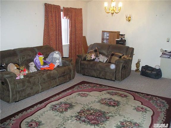 5th image of 66 Dogwood Ln