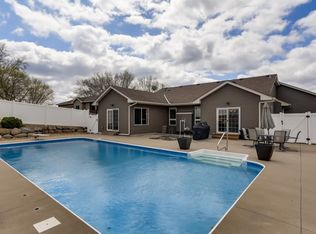 5699 Morgan Trl, White Bear Township, MN 55110