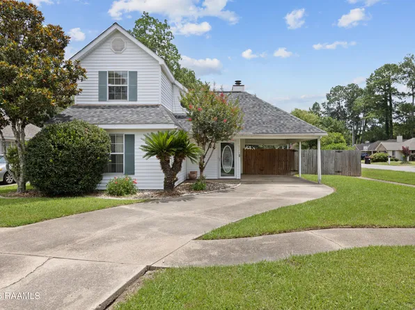 139 Sugarcreek Dr, Youngsville, LA 70592