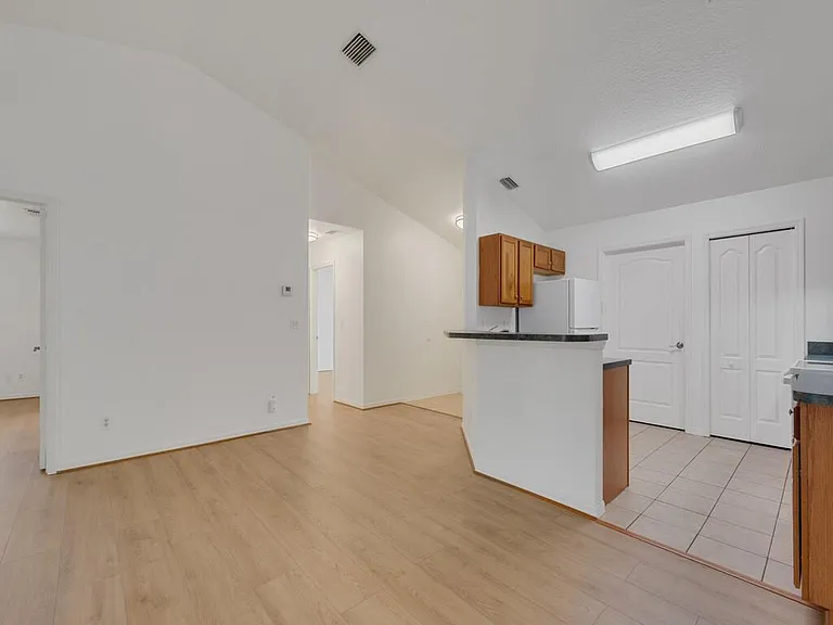11171 Airport Dr — Photo 6