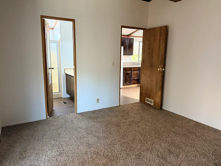 271 Aztec Ln — Photo 4