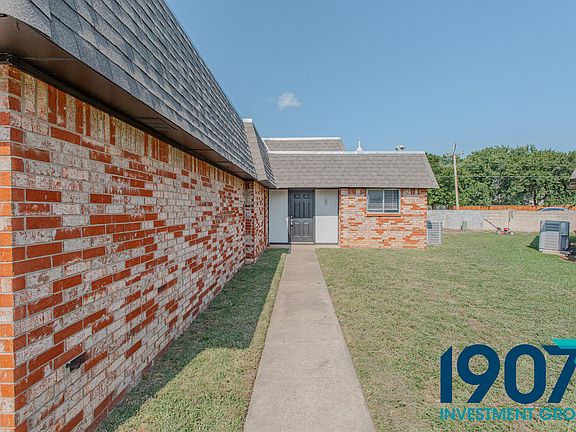 3rd image of 101 Crawford Ct #101