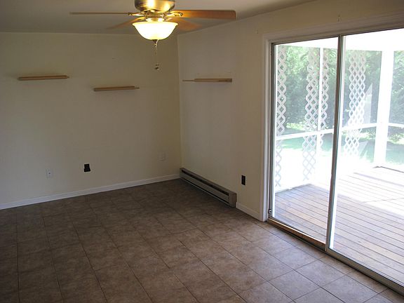 5th image of 500 Hazelwood Dr