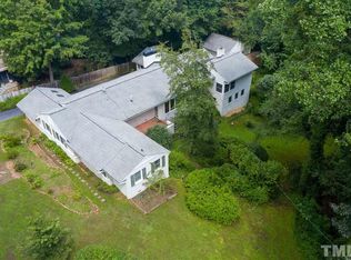 2005 Banbury Rd, Raleigh, NC 27608