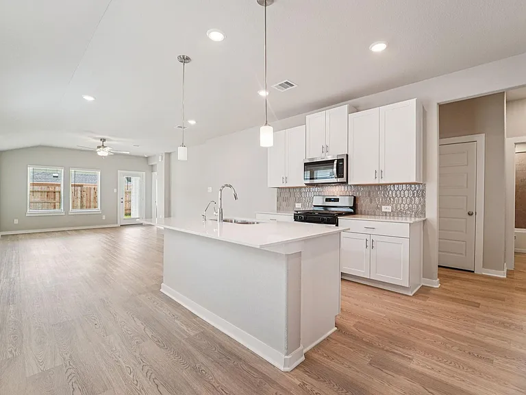 16691 Sterling Cliff St — Photo 5
