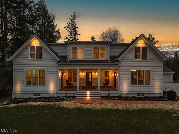 14 Stokes Ln, Hudson, OH 44236