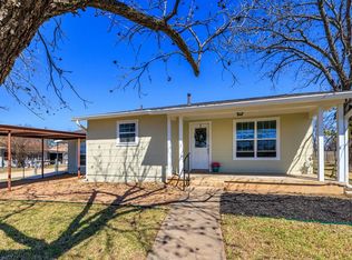 204 Morning Glory Dr, Fredericksburg, TX 78624