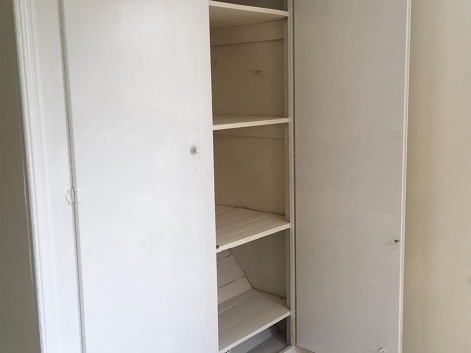 1st image of 61 E Franklin St APT 1