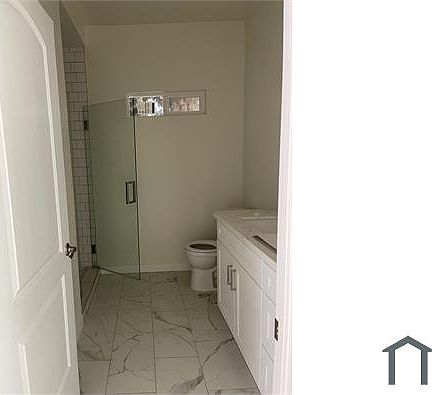 3rd image of 5520 Sylvia Ave