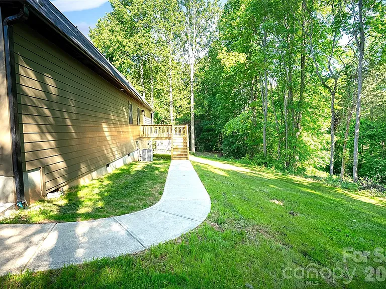 3425 Mission Dr — Photo 19