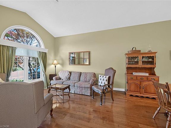 4th image of 10 Balvenie Blvd