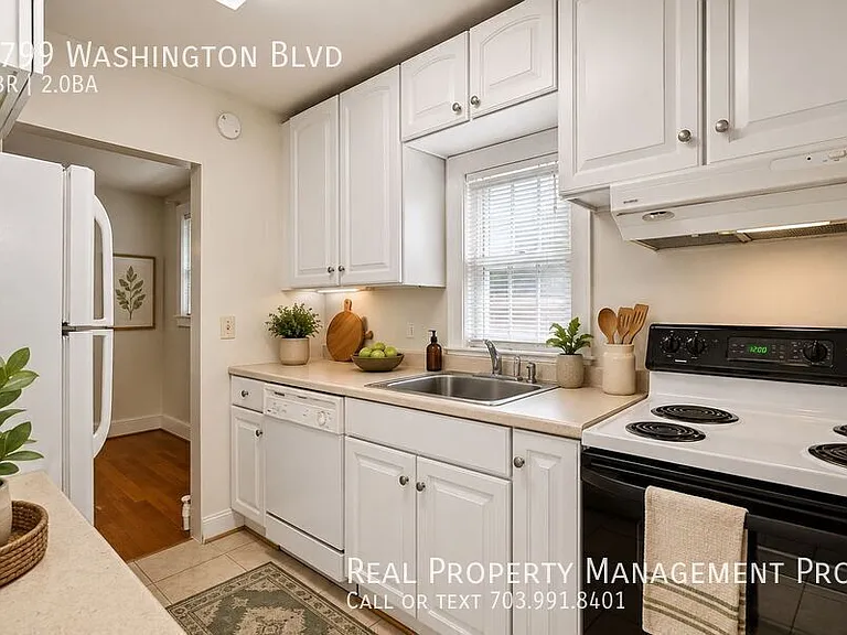 2799 Washington Blvd — Photo 6