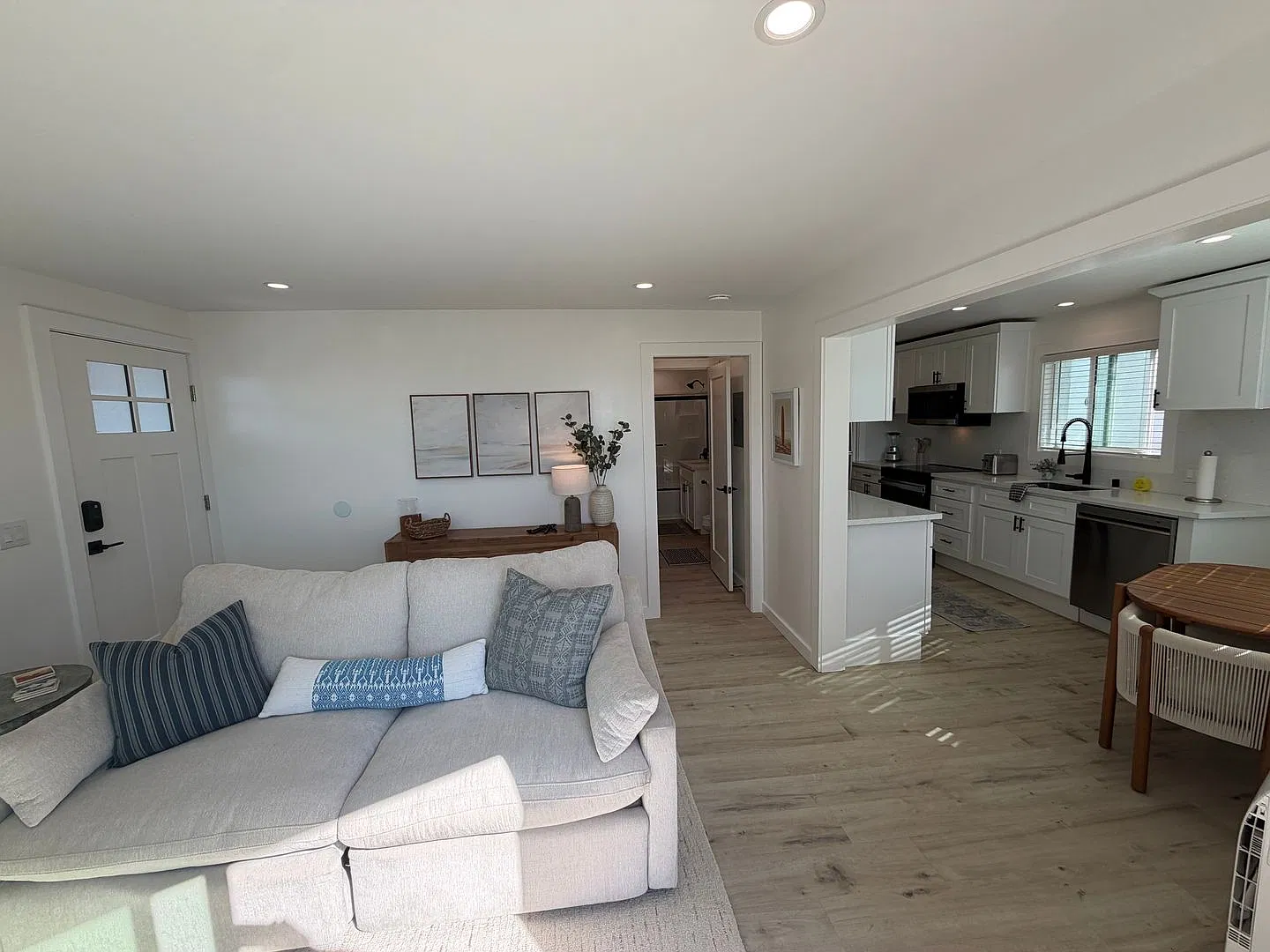 115 Capistrano Ln. — Photo 3