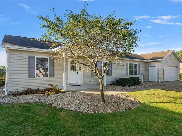 1248 W John Beers Rd, Stevensville, MI 49127