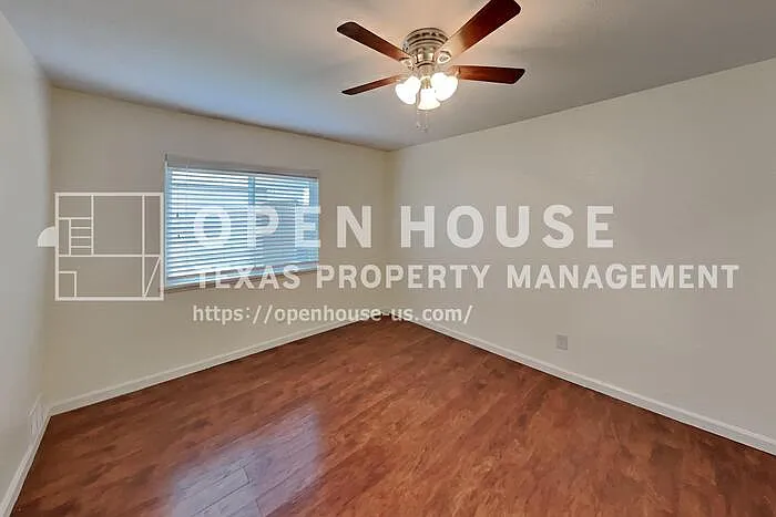 5045 Thompson Dr — Photo 15