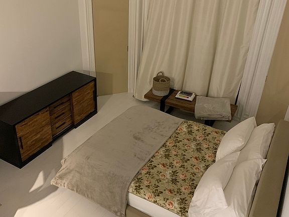 2nd image of 72 Irving Pl APT 2
