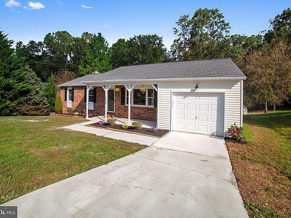 2nd image of 3205 Zieglers Ct
