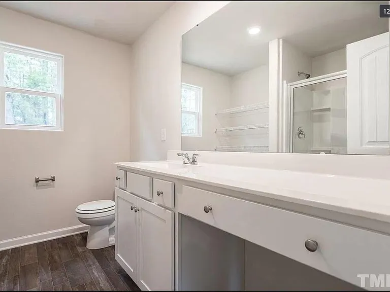 335 Windbreak Ln — Photo 5