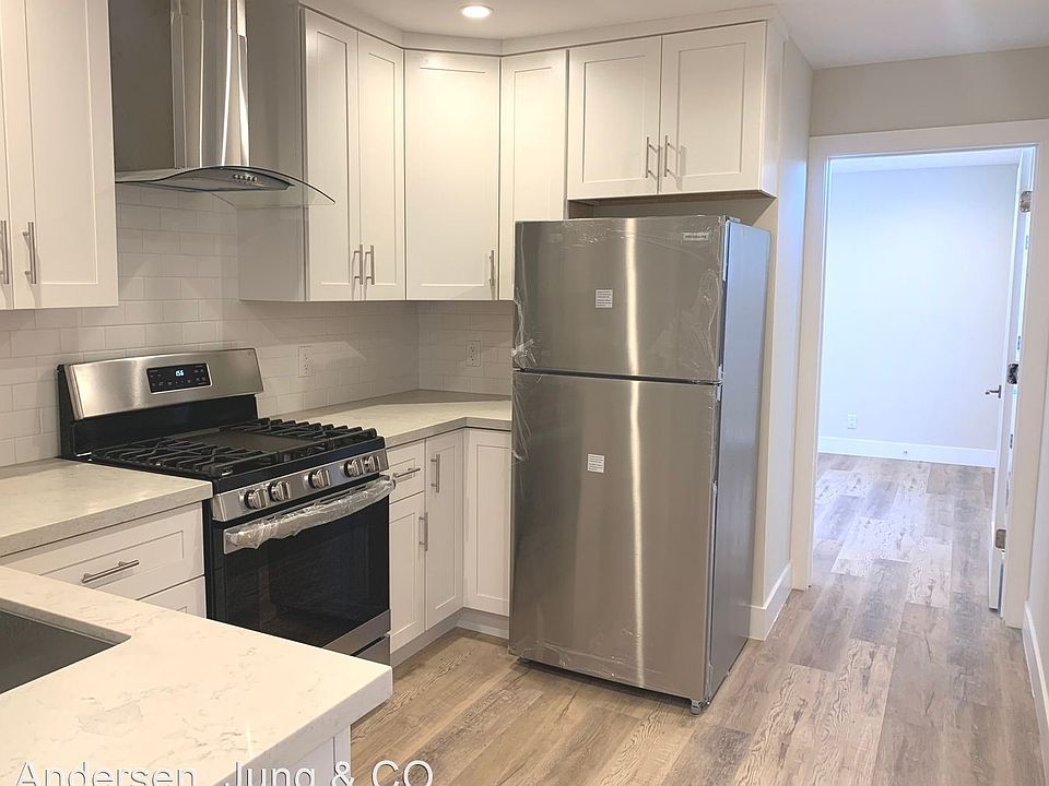 1st image of 235 Cortland Ave
