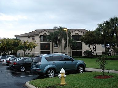 5th image of 4151 Coral Tree Cir APT 351