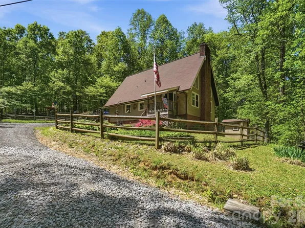 4460 Mullis Rd, Kannapolis, NC 28083