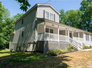 249 Johnson Rd, Hamden, CT 06518