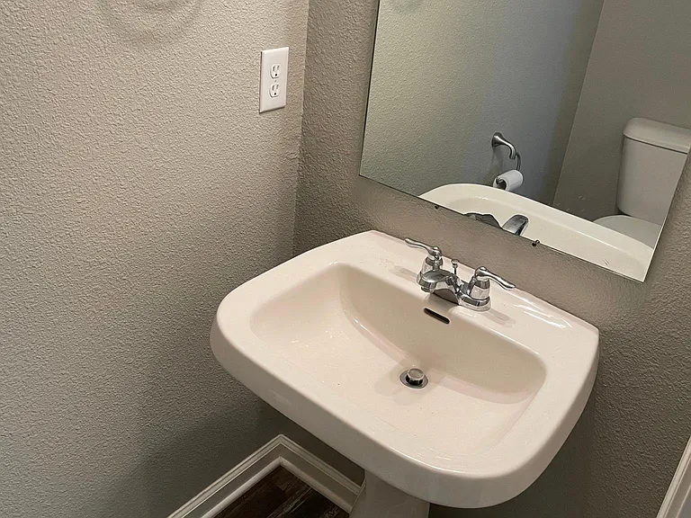 Half bathroom sink