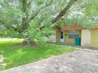 401 Handell Ln, Pasadena, TX 77502