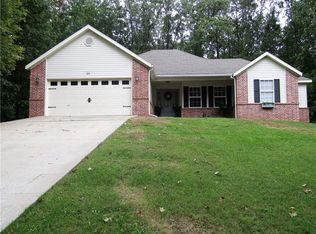 25 Dickenshire Dr, Bella Vista, AR 72714