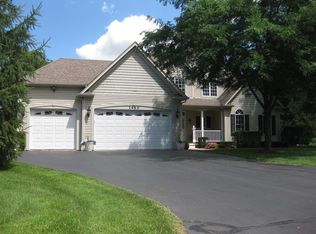 1460 Middle Rd, Naperville, IL 60563