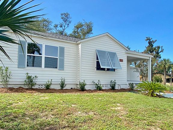 3rd image of 235 N Cove Blvd