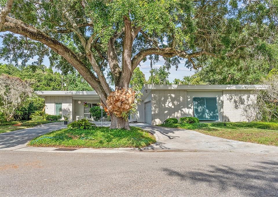 1st image of 338 BLUE HERON DRIVE