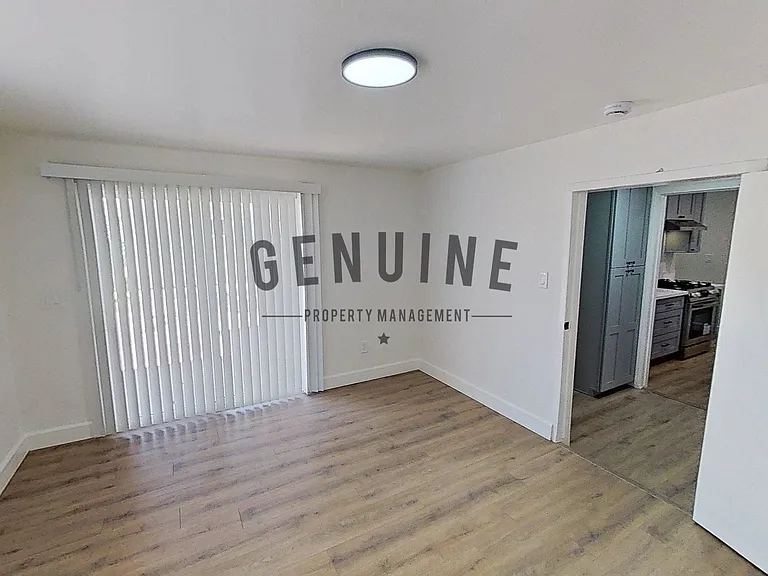 1145 W McFadden Ave — Photo 26