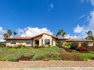 227 Bavaria Dr, Vista, CA 92083