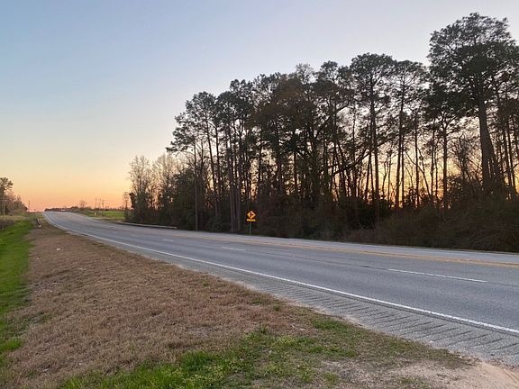 4th image of 12444 Highway #301