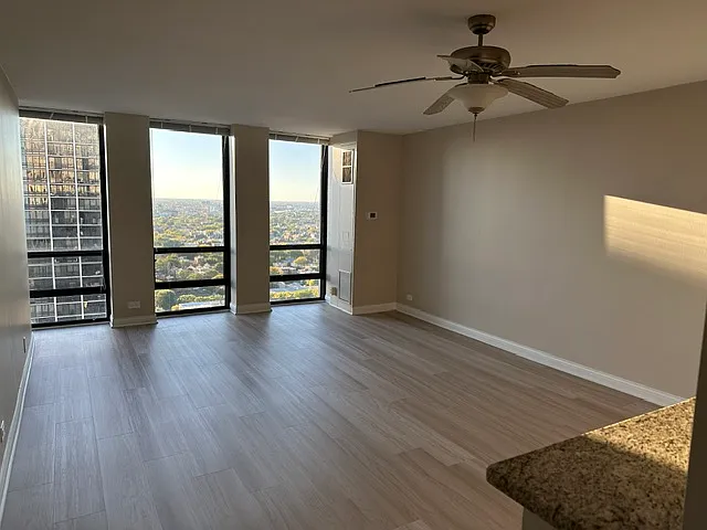 Studio, 525 sqft, $2,150 — Photo 3