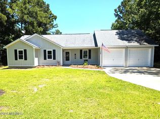 116 Pine Needle Dr, Hubert, NC 28539