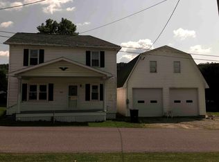 135 Meyers St, Hooversville, PA 15936