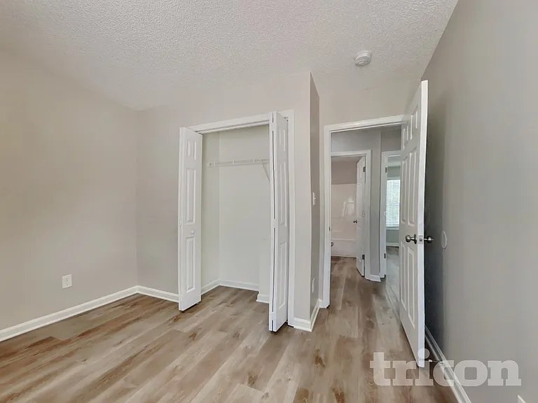 1031 Laurel Leaf Rd — Photo 13