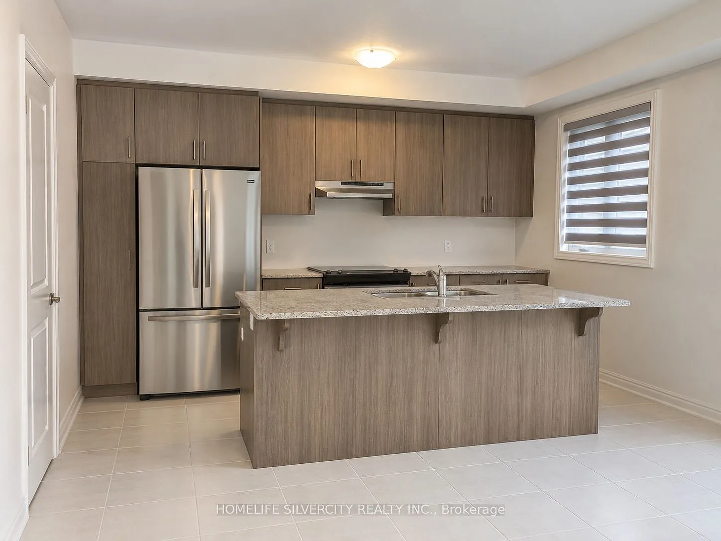 3 bed, $3,325 — Photo 4