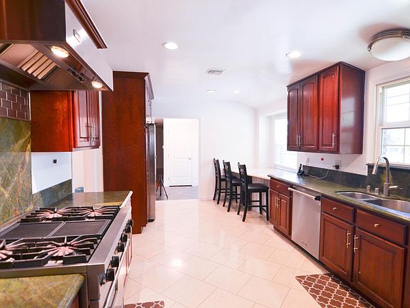 3rd image of 20644 Martinez St