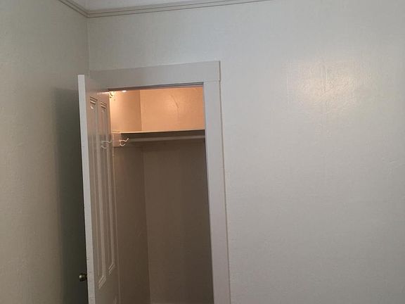 3rd image of 371 Waller St APT 10